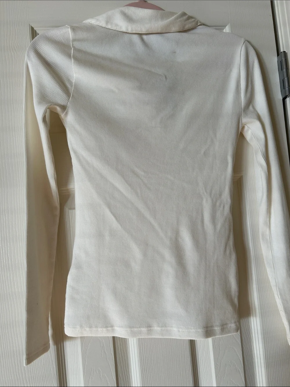 J Crew Women’s XS Ribbed Collared Long Sleeve Ivory with Flaw